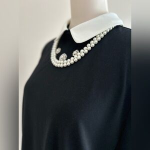 NWOT Karl Lagerfeld Blouse w. Removable Pearl Necklace.